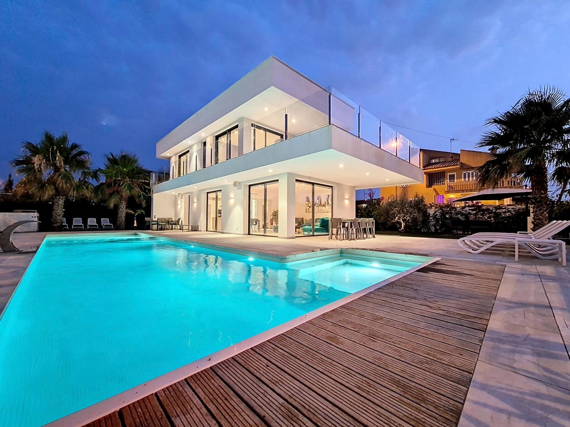 Casa Blanca - 3710